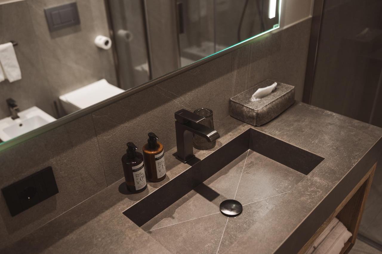 Hotel Alu Mountain Design Бормио Экстерьер фото