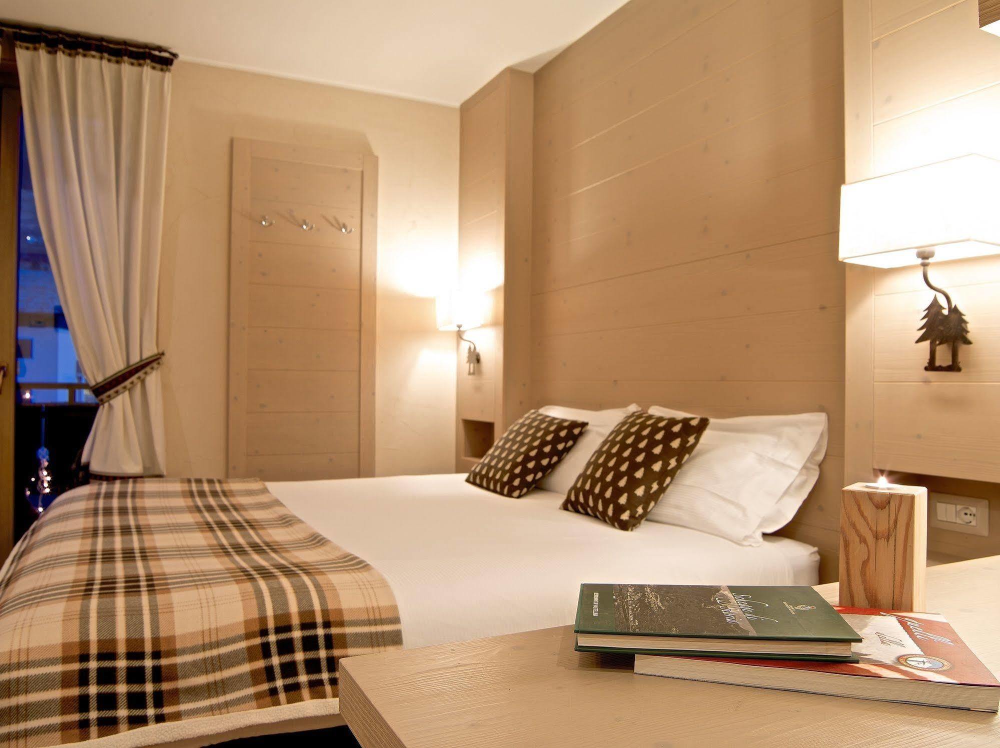 Hotel Alu Mountain Design Бормио Экстерьер фото